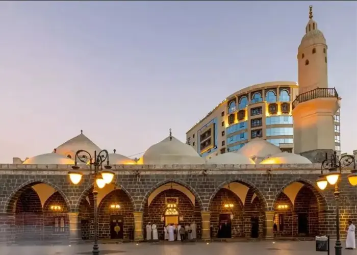 Masjid Ghamama Ziyarat Madinah